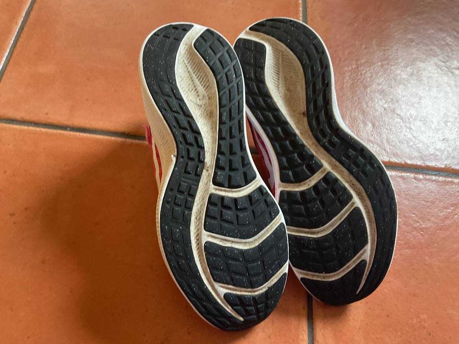 Кросівки для дівчинки NIKE