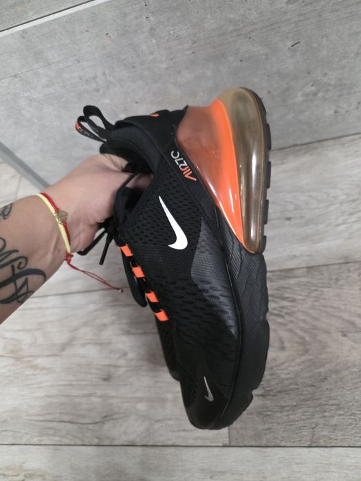 Nike Air Max 270 czarne pomarańczowa poduszka 42.5