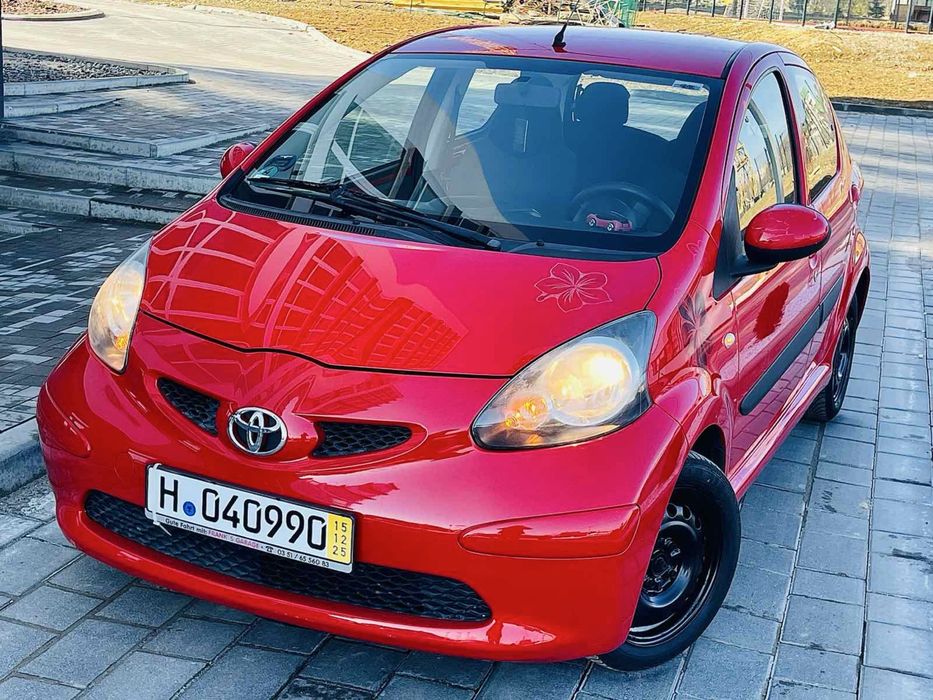 Toyota aygo продам