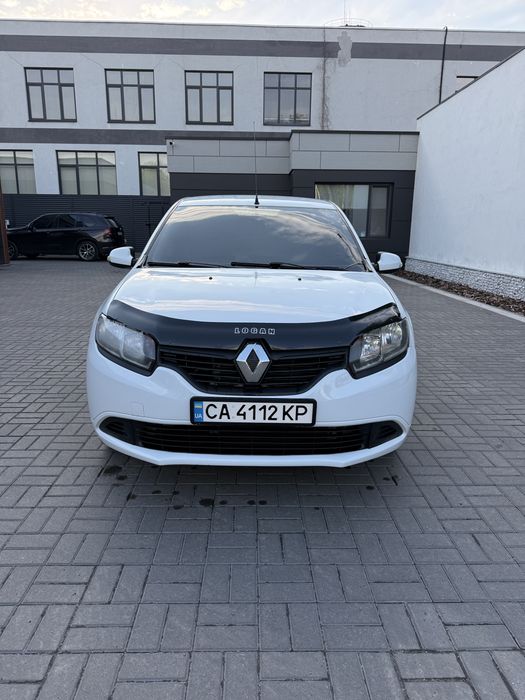 Renault Logan 2 2016 1.2 газ бензин.
