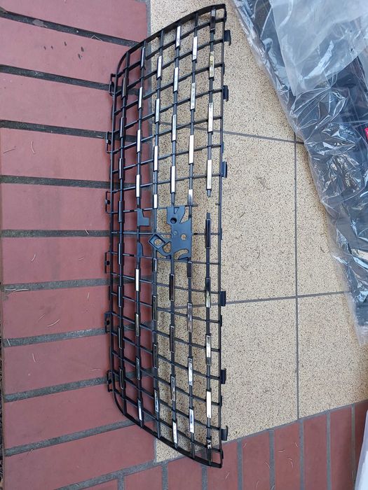 PEUGEOT 3008 II grill atrapa