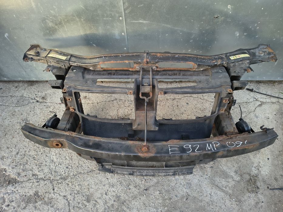 BMW E92 pas przedni m pakiet wzmocnienie belka stelaż