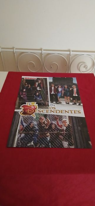 Poster Os Descendentes  - Disney