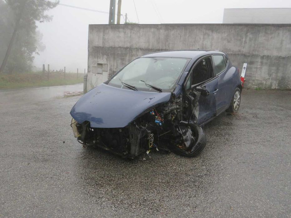 Renault Clio IV 1.5DCi de 2014 - Peças Usadas