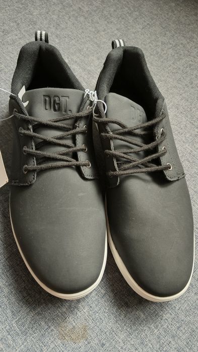 Buty sneakersy męskie 43 nowe