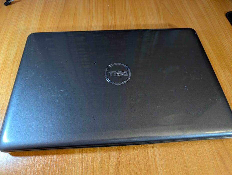 Dell Inspiron 5567 (i5 / 16GB RAM / Відеокарта 4GB)