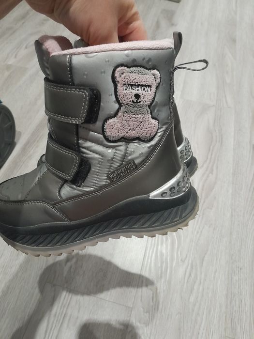 Продам зимние сапожки  на девочку Том.м  29 размер(18.9см)