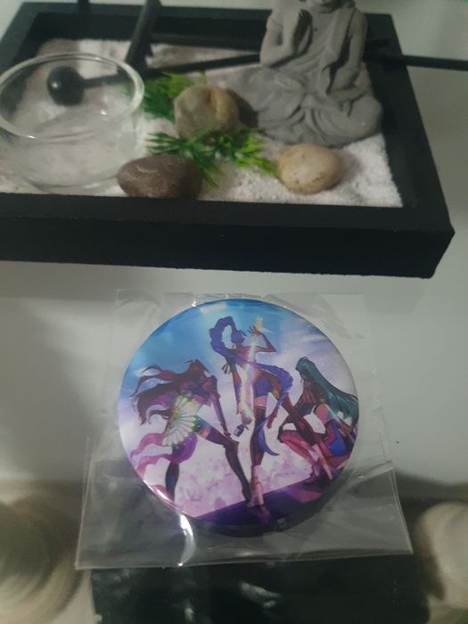 Pin k pop demon hunters