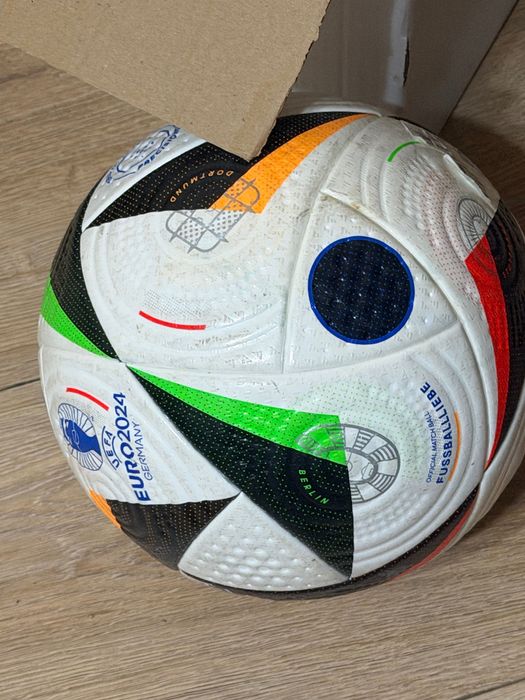 Piłka fussballliebe oryginalna official match ball fifa quality pro