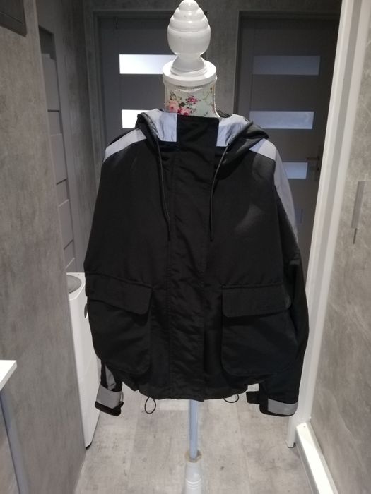 Kurtka oversize z elementami odblaskowymi M 38 Clockhouse