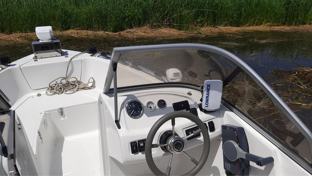 В продаже Катер UMS-520