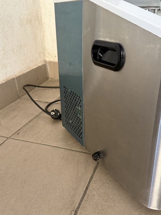 Льодогенератор Професійний  Frosty HZB-15-S Італія