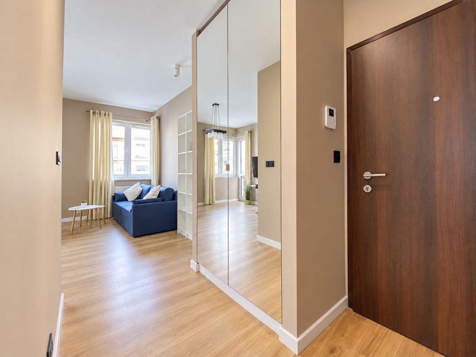 Komfortowe 2 pokoje | Duży balkon | Siłownia