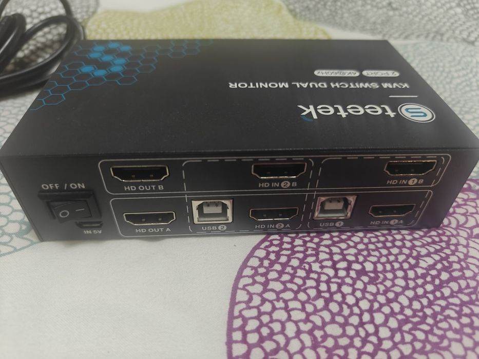 KVM para monitor duplo 4K