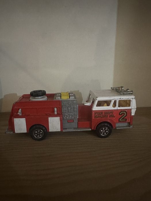 Camião dos bombeiros da majorette