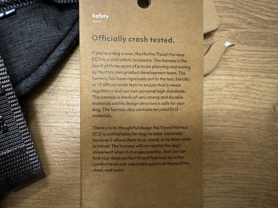 Hurtta travel harness szelki dla psa do samochodu przypinane do pasow