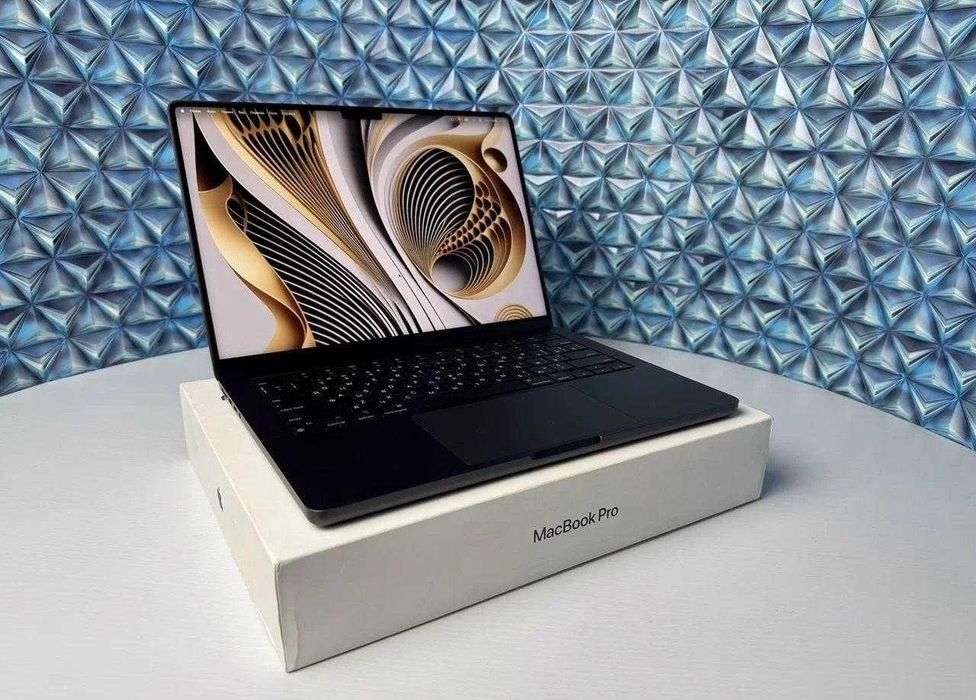MacBook Pro 14 2023 M3 Pro 18/512Gb (20 циклов)