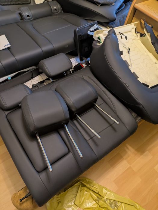 Jaguar I-pace fotele, kanapy, zestaw