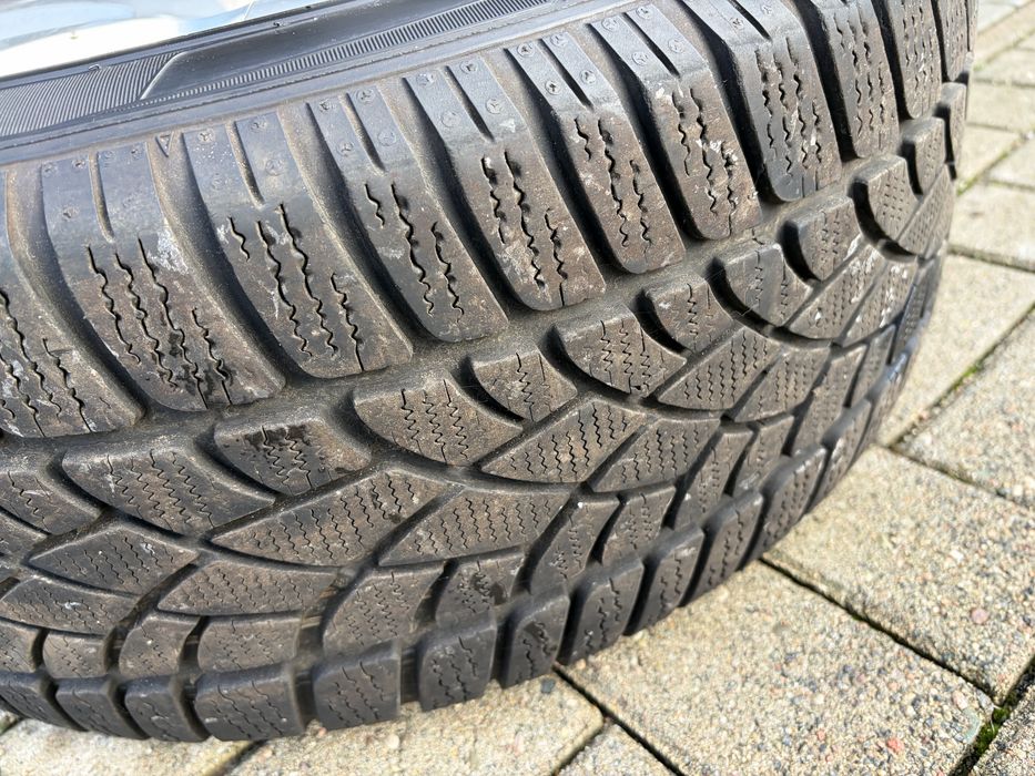 Felgi aluminiowe 17 cali oryginalne Audi, opony 225/55/17