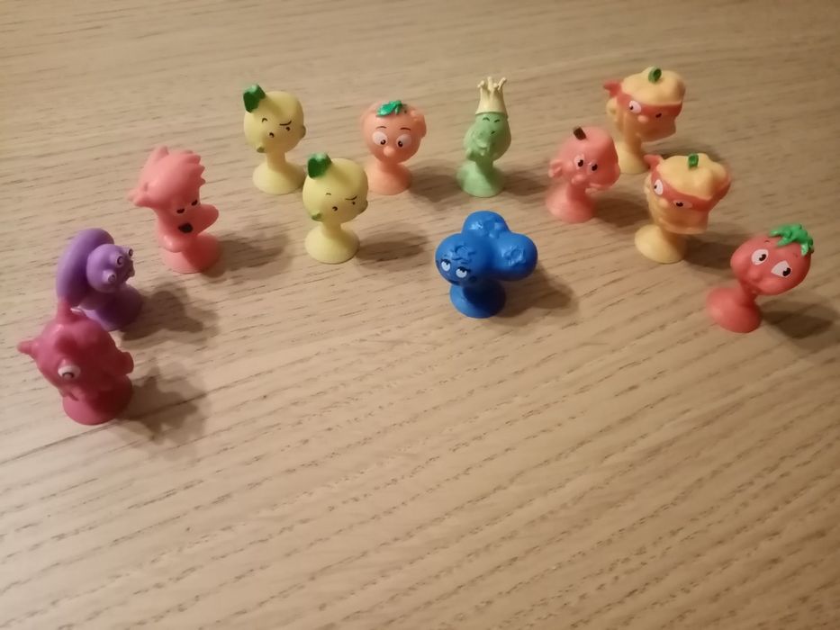 Figurki Stikeez Warzywa i Owoce + 3 potworki Lidl