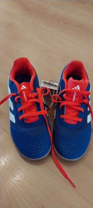 Adidas - Botas de Futsal Predator Club – Pavilhão