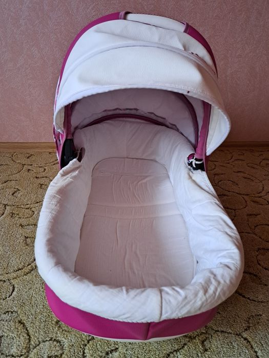 Продам дитячу коляску 2в1