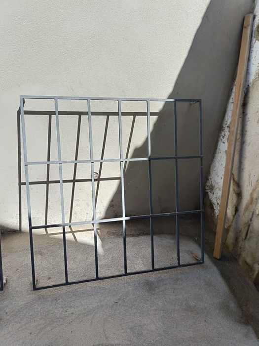 2 grades impecáveis  cinza