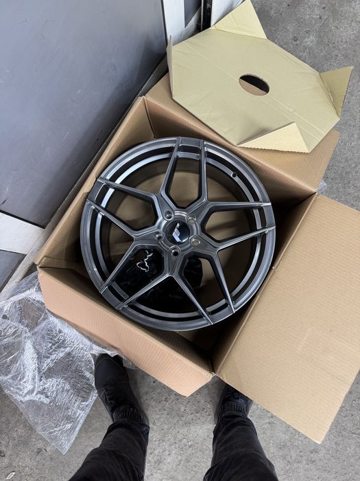 Диски с резиной Japan Racing JR34 5x112