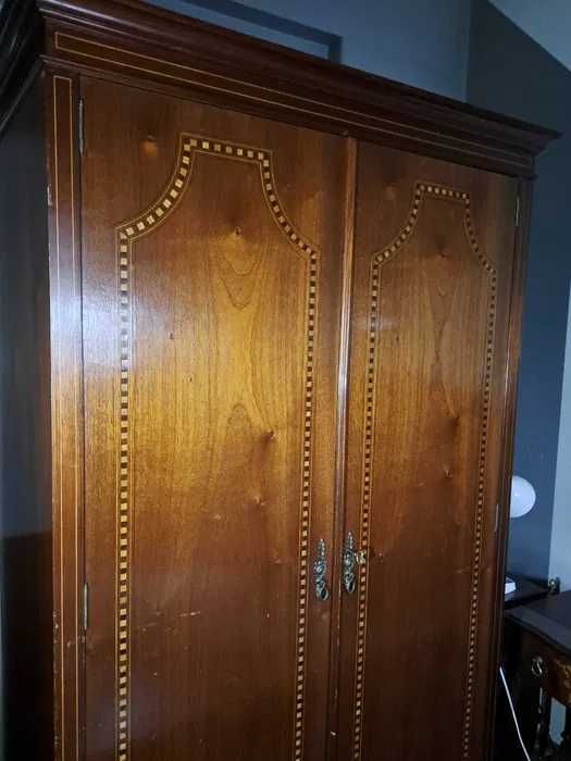 Mobilia Quarto Clássico solteiro