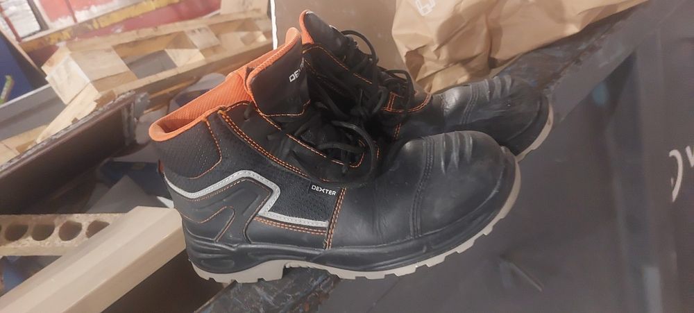 Bota N°44 Biqueira Aço  Palmilha DEXTER Usado bom estad  faço entrega