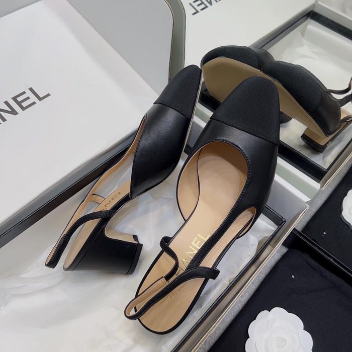 Czółenka Chanel Slingback black
