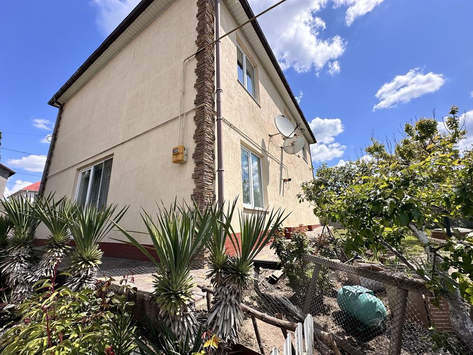 Хозяйский дом с ремонтом 6 соток  лиман