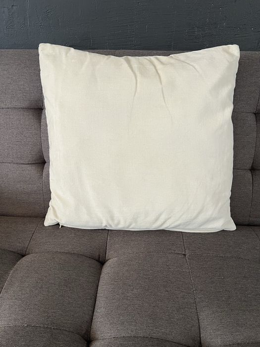 Almofada com capa da IKEA