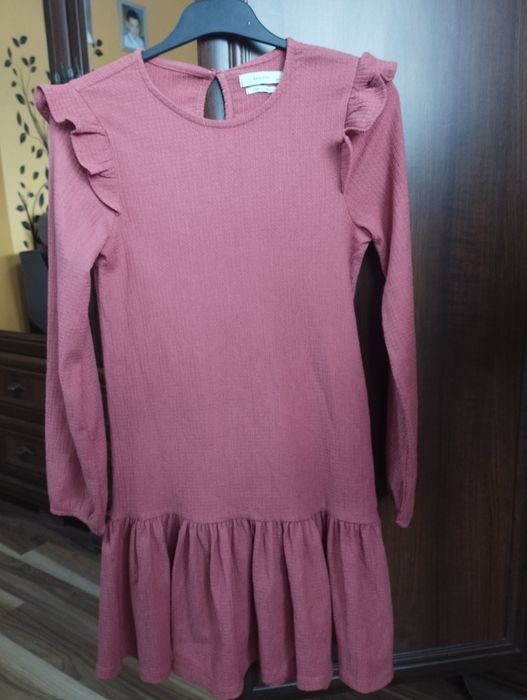 Sukienka rozmiar 152