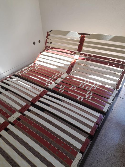 Cama Articulada com motor marca PIKOLIN com a colchão em Látex