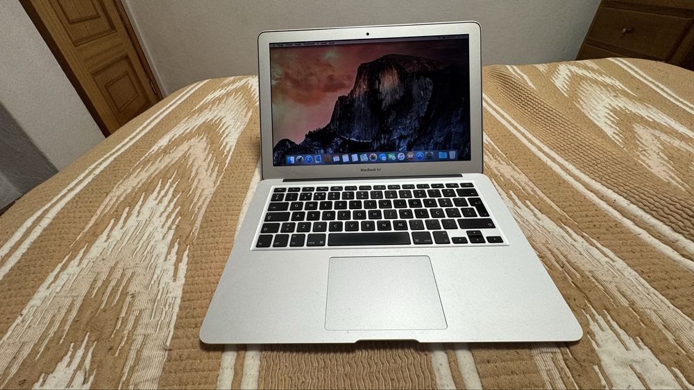 Macbook air 13”