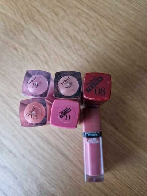Bourjois ROUGE EDITION Velvet Matowa pomadka 27