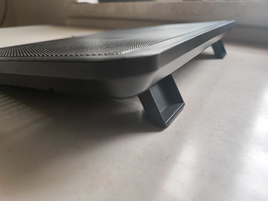 podstawa chłodząca pod laptop