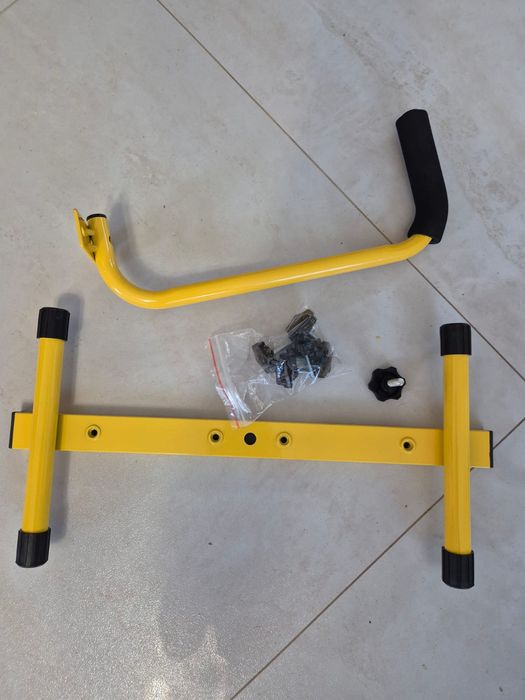 Opis produktu: Stojak z dwoma lampami LED roboczymi