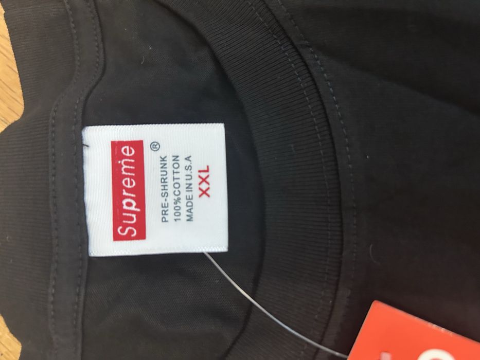 T-shirt supreme nowy