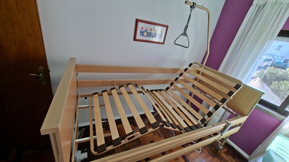 Cama Hospitalar Elétrica BURMEIER Economic II