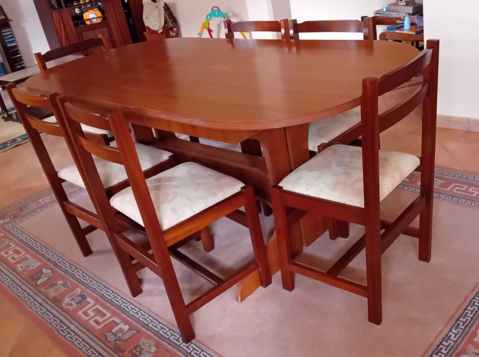 mesa com 6 cadeiras