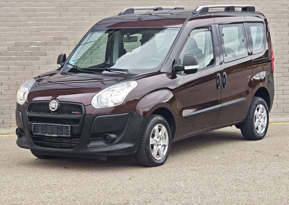 Fiat Doblo 2011 року