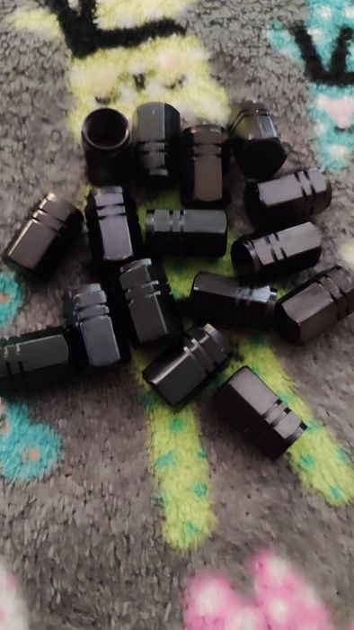 Колпаки на колёса для машин