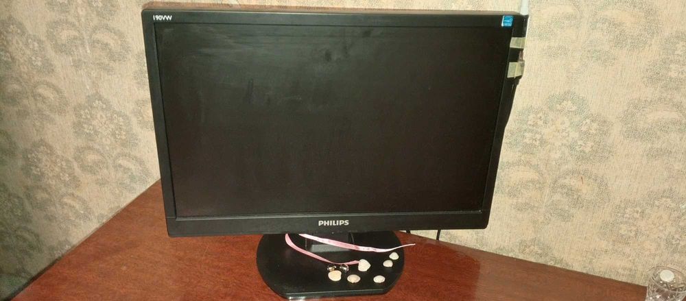 продам монитор FILIPS
