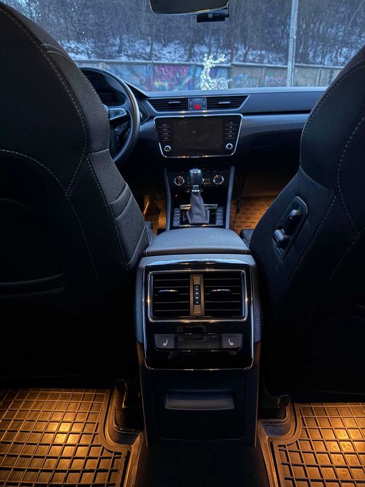 Skoda Superb 2018 2.0 TDI DSG