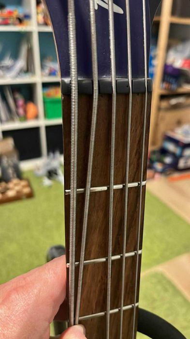 Gitara basowa Washburn BB5 5-strun