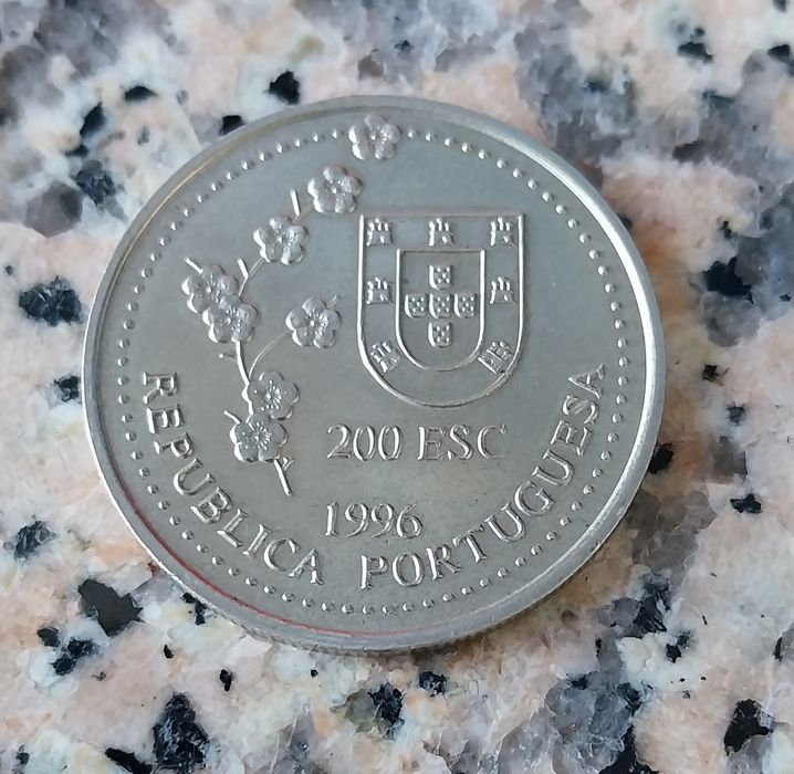 Moeda comemorativa 200 escudos