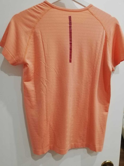 t shirt desporto, ginasio, corrida, leve e fresca para o verao