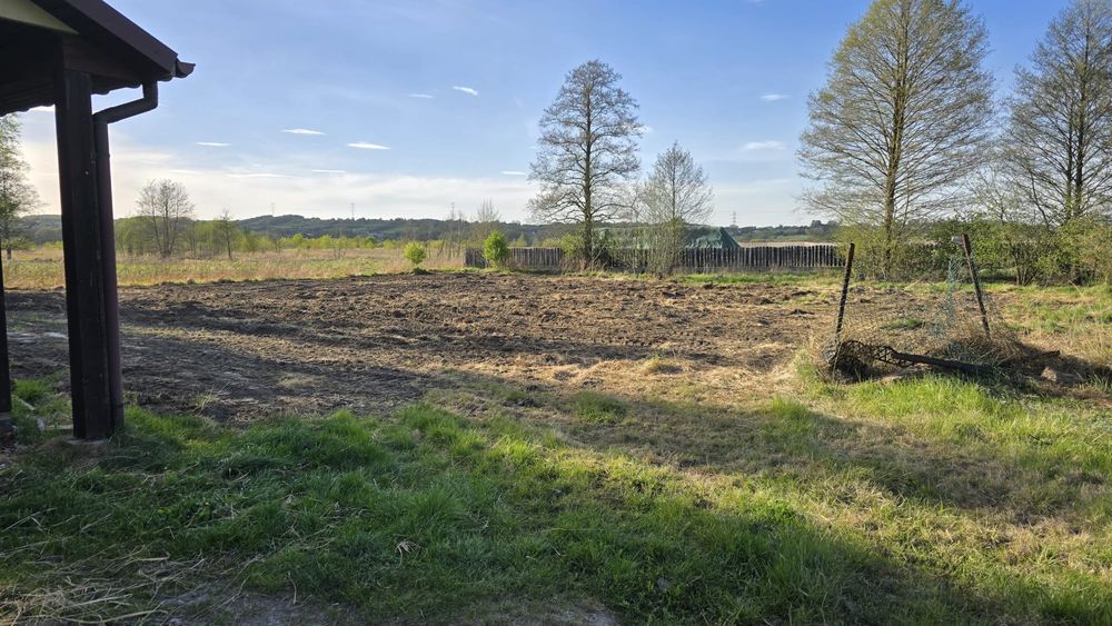 Piekne dzialki ok Malinowice -ustawne - duze , obok jezior- bezposrednio -15 min Katowice